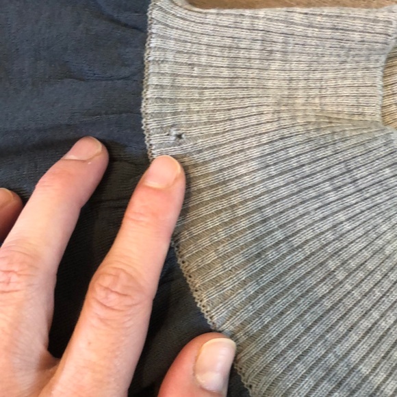 GUC BCBGMaxAzria top - Picture 3 of 4